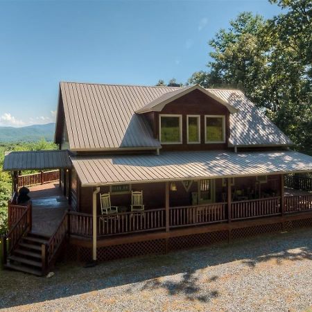 Pinecrest Lodge - Views In Aska Adventure Area Blue Ridge Exterior photo