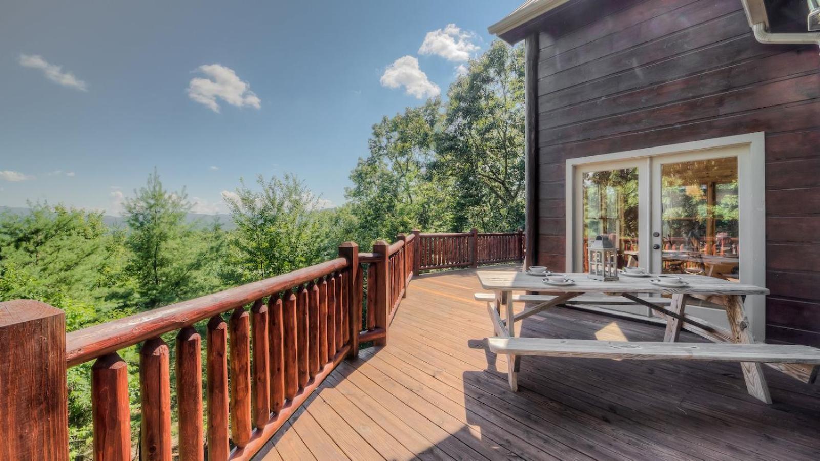 Pinecrest Lodge - Views In Aska Adventure Area Blue Ridge Exterior photo